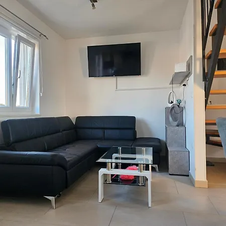 Dominic Apartment